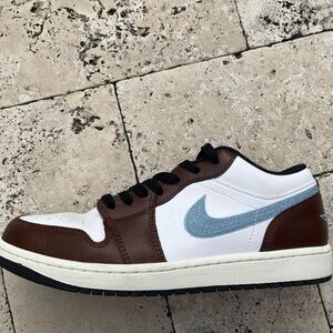 Men’s Air Jordan. White/ Brown/Lite Blue. Size 9.5